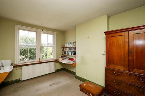 292 Windmill Road, London, W5 4DL