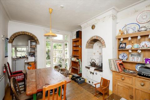 292 Windmill Road, London, W5 4DL