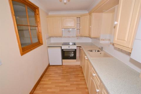 2 bedroom maisonette to rent, Lyles Court, Lees Yard, Holt