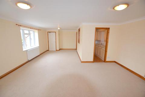 2 bedroom maisonette to rent, Lyles Court, Lees Yard, Holt