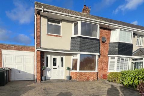 3 bedroom semi-detached house for sale, Moor Park Road, North Shields, Tyne and Wear, NE29 8AZ