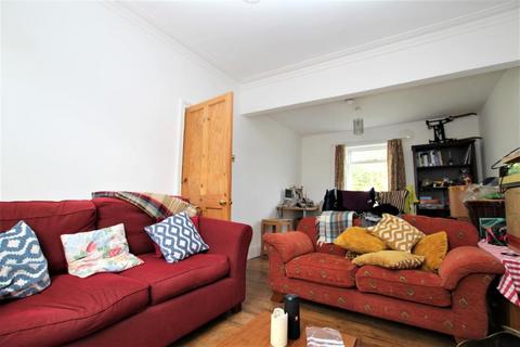 3 bedroom terraced house to rent, St. Werburghs Park, Bristol BS2