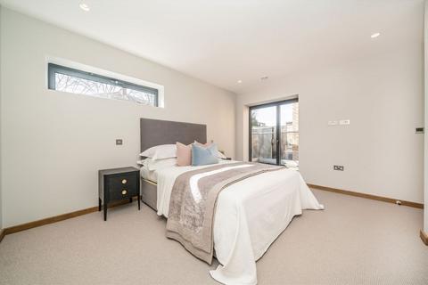 4 bedroom detached house for sale, Lavender Mews, Surbiton KT6