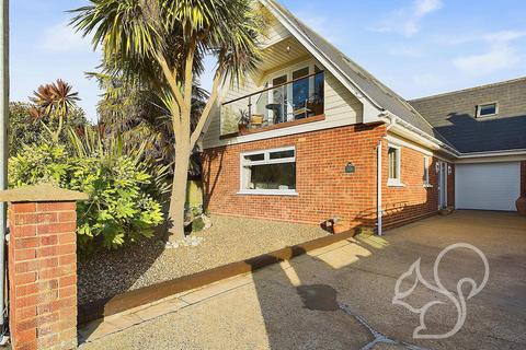 3 bedroom detached house for sale, Fairhaven Avenue, West Mersea CO5