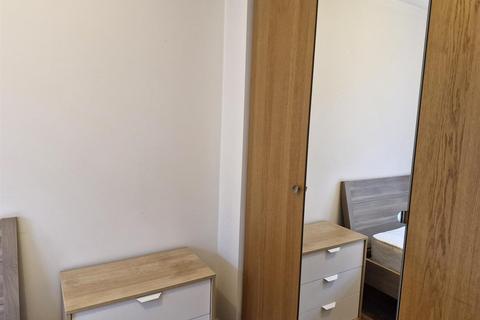 1 bedroom flat to rent, Rock Street, London