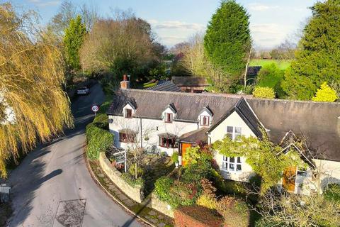 3 bedroom cottage for sale, Agden Park Lane, Lymm WA13