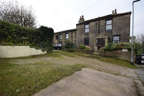 2 bedroom terraced house to rent, Bankhouse Lane, Pudsey, West Yorkshire