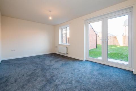 4 bedroom semi-detached house to rent, Magenta way, Bardolph View, NG14