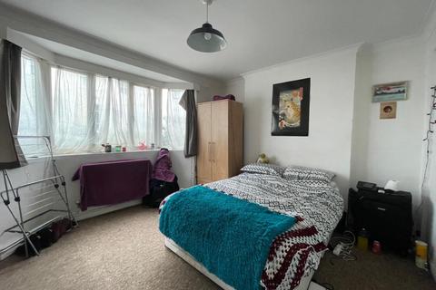 4 bedroom end of terrace house to rent, Arundel Street, Brighton BN2