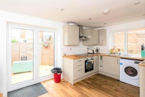 4 bedroom end of terrace house to rent, Arundel Street, Brighton BN2