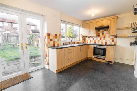 4 bedroom semi-detached house for sale, Hatherton Avenue, North Shields