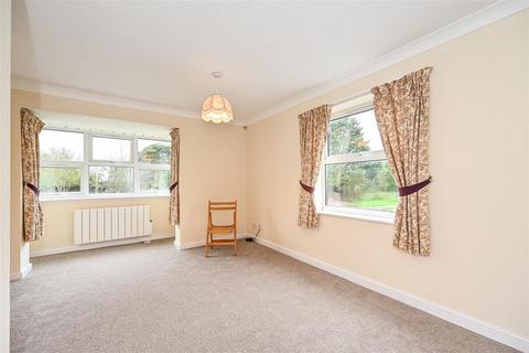 1 bedroom apartment to rent, Richmond Avenue West, Bognor Regis