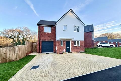 3 bedroom detached house for sale, Ffordd Picton Turberville, Sketty, Swansea