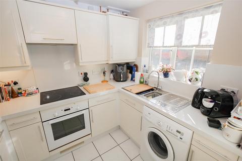 39 Bascombe Grove, Crayford, Dartford, DA1 3RG