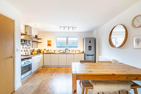 8 Aire Quay, Hunslet, Leeds, LS10 1GA