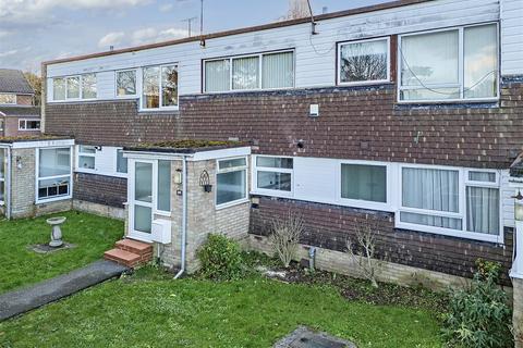 2 bedroom maisonette for sale, Ducketts Mead, Roydon