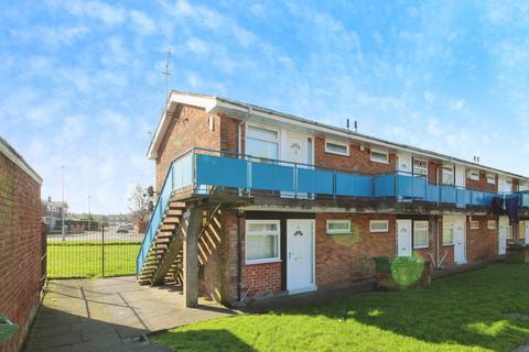 1 bedroom flat for sale, Kearsley Close, Seaton Delaval, NE25