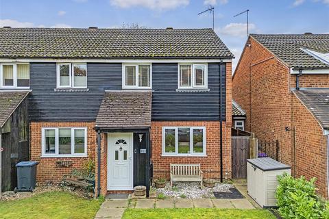 3 bedroom end of terrace house for sale, Roydon Road, Stanstead Abbotts