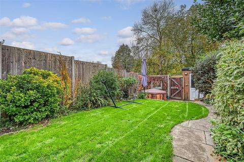 3 bedroom end of terrace house for sale, Roydon Road, Stanstead Abbotts