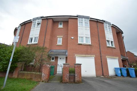 4 bedroom house to rent, Drayton Street, Manchester M15