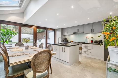 5 bedroom terraced house to rent, Ridgmount Road, London, SW18