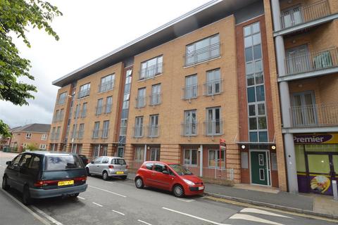 2 bedroom flat to rent, Ellis Street, Manchester M15