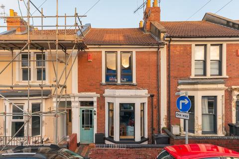 2 bedroom terraced house for sale, Victoria Place, Bedminster