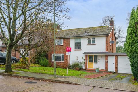 3 bedroom detached house for sale, Greys Park Close, Keston