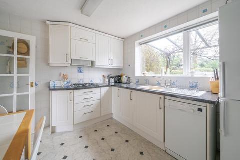 3 bedroom detached house for sale, Greys Park Close, Keston