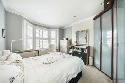 3 bedroom maisonette for sale, Radford Road, London SE13