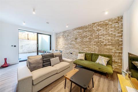 2 bedroom apartment for sale, Michigan Avenue, London, E12