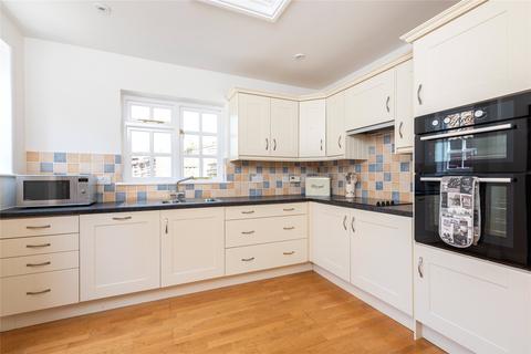 2 bedroom detached house to rent, High Street, Roxton, Bedford, Bedfordshire, MK44