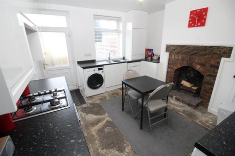 4 bedroom terraced house for sale, Exmouth Place, Bradford BD3