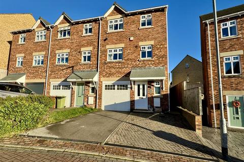 4 bedroom townhouse for sale, Heathcote Close, Woolley Grange, Barnsley