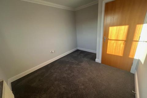 2 bedroom apartment to rent, Sunbury,  Null,  TW15