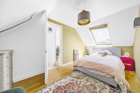 57 Manor Road, Witney, OX28 3UE