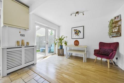 57 Manor Road, Witney, OX28 3UE