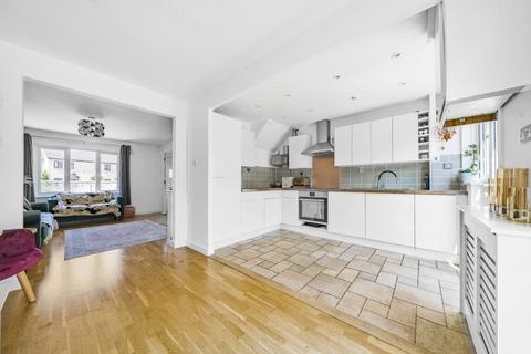 57 Manor Road, Witney, OX28 3UE