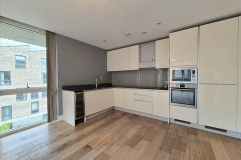 2 bedroom flat to rent, Halyards Court, Durham Wharf Drive, Brentford