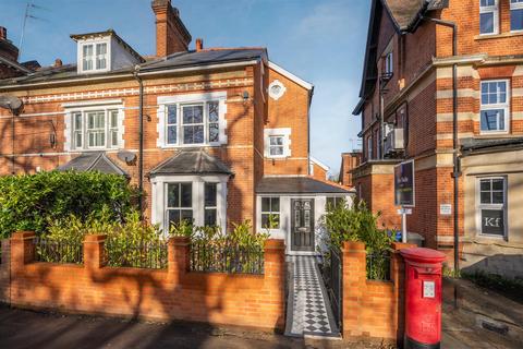 5 bedroom townhouse for sale, London Road, Ascot