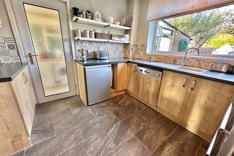 12 Roberts Road, Madeley, Telford, TF7 5JJ
