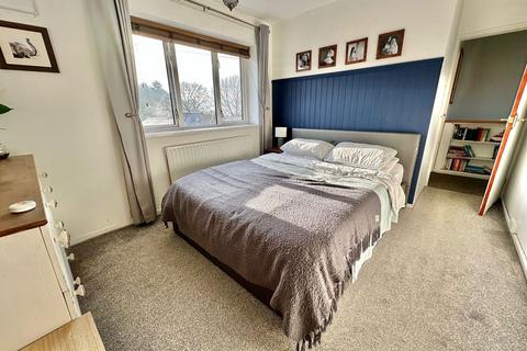 12 Roberts Road, Madeley, Telford, TF7 5JJ
