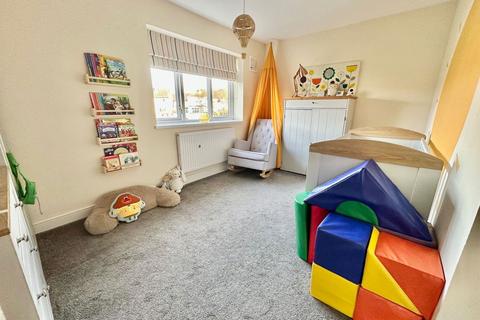 12 Roberts Road, Madeley, Telford, TF7 5JJ