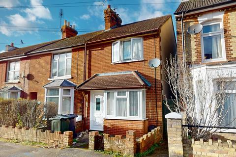 3 bedroom end of terrace house for sale, Gladstone Road, Ashford TN24 0DE