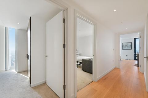 2 bedroom flat for sale, Landmark Pinnacle, Canary Wharf, E14