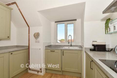 2 bedroom apartment for sale, Tanbridge Park, Horsham, West Sussex