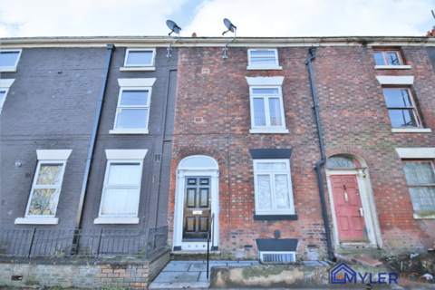 4 bedroom terraced house to rent, Clarence Terrace, Runcorn, WA7