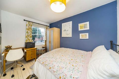 30 Toyne Way, London, N6 4EG