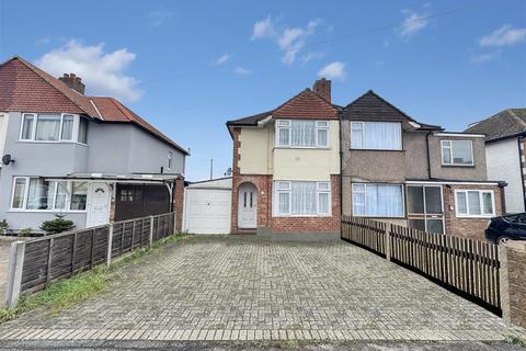 2 bedroom house for sale, Harrow Road, Feltham TW14