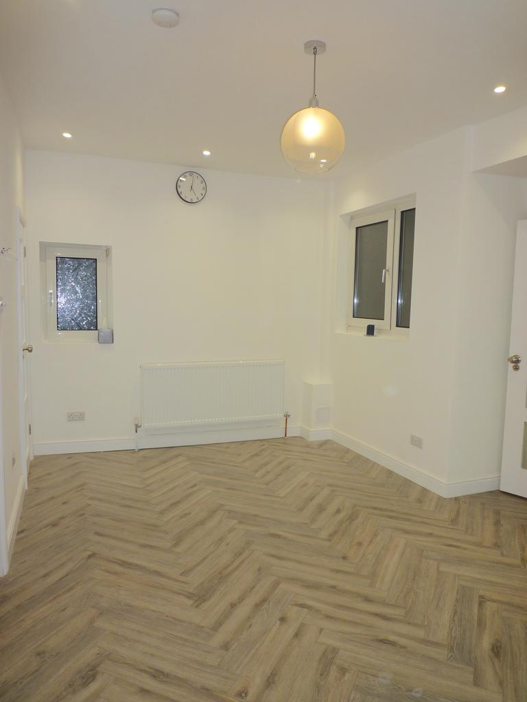 Kitchen dining area